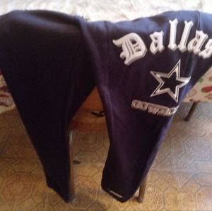 Blue/white Pro Standard Old English Dallas Cowboys medium size joggers